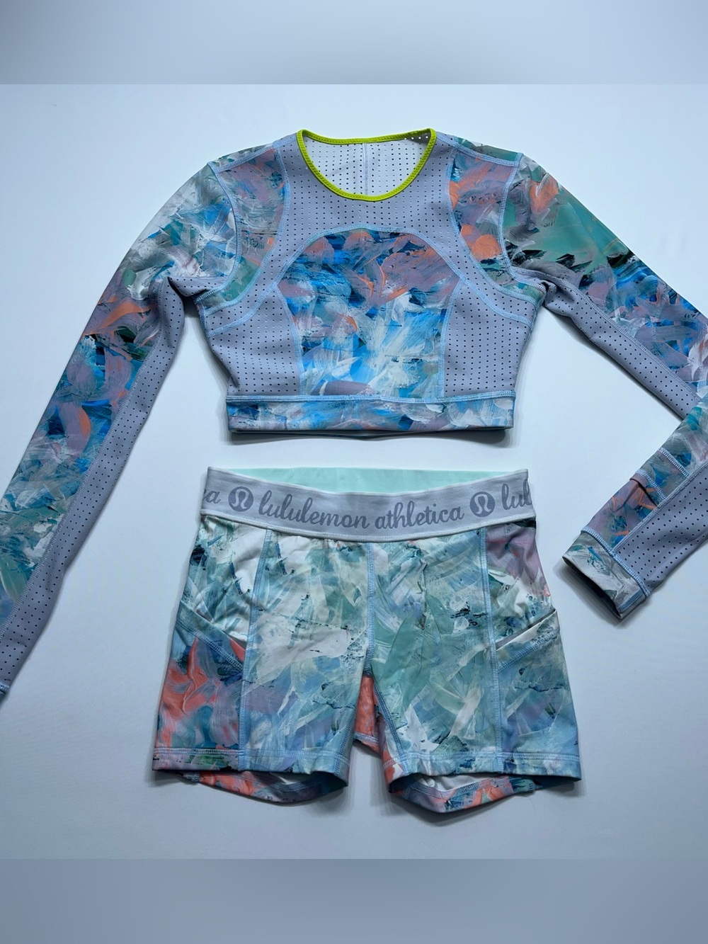 Lululemon What The Sport Short Set Womens 6 Pigment Wave Multi Reversible Top